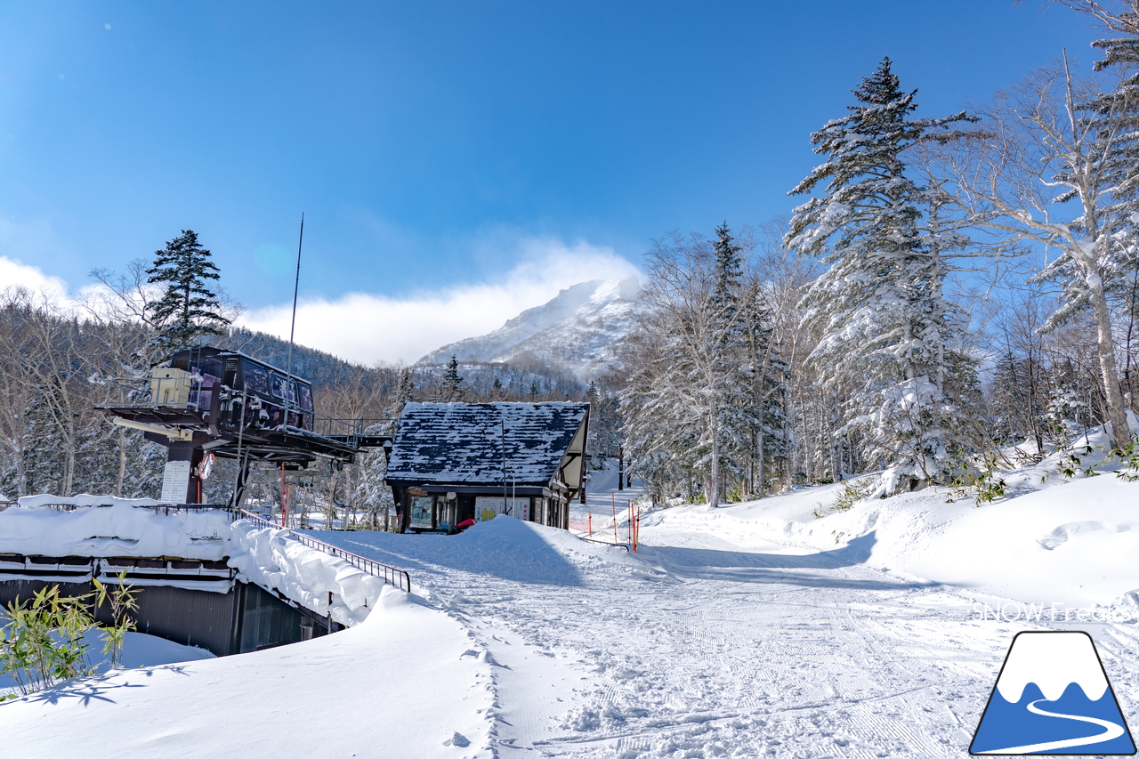 大雪山層雲峡・黒岳ロープウェイスキー場｜やっぱりここは別世界。標高1,520ｍのパウダーフィールド！